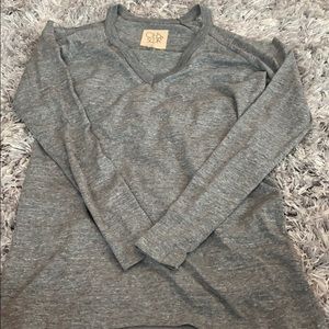 Grey long sleeve t